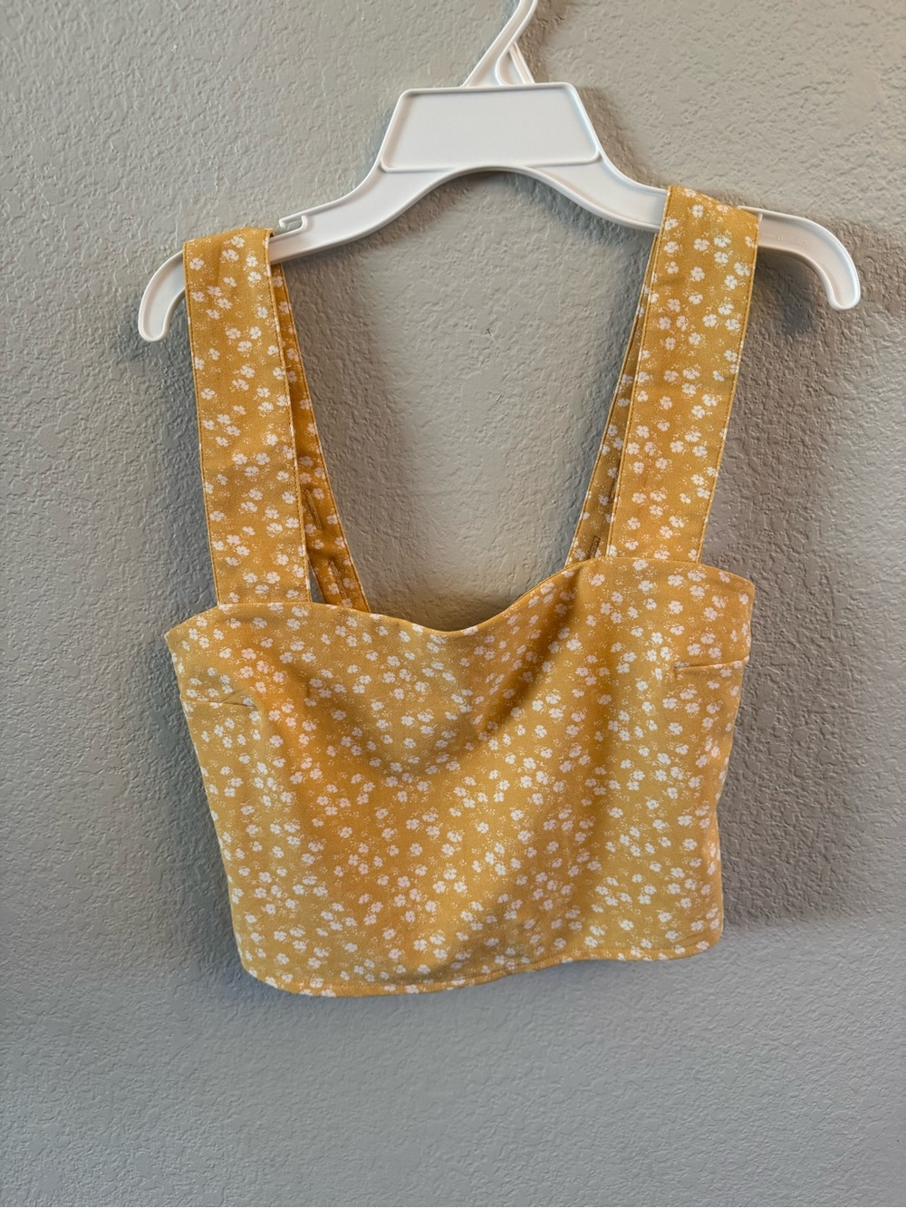 Abercrombie & Fitch Yellow Floral Smocked Crop Top - Size S